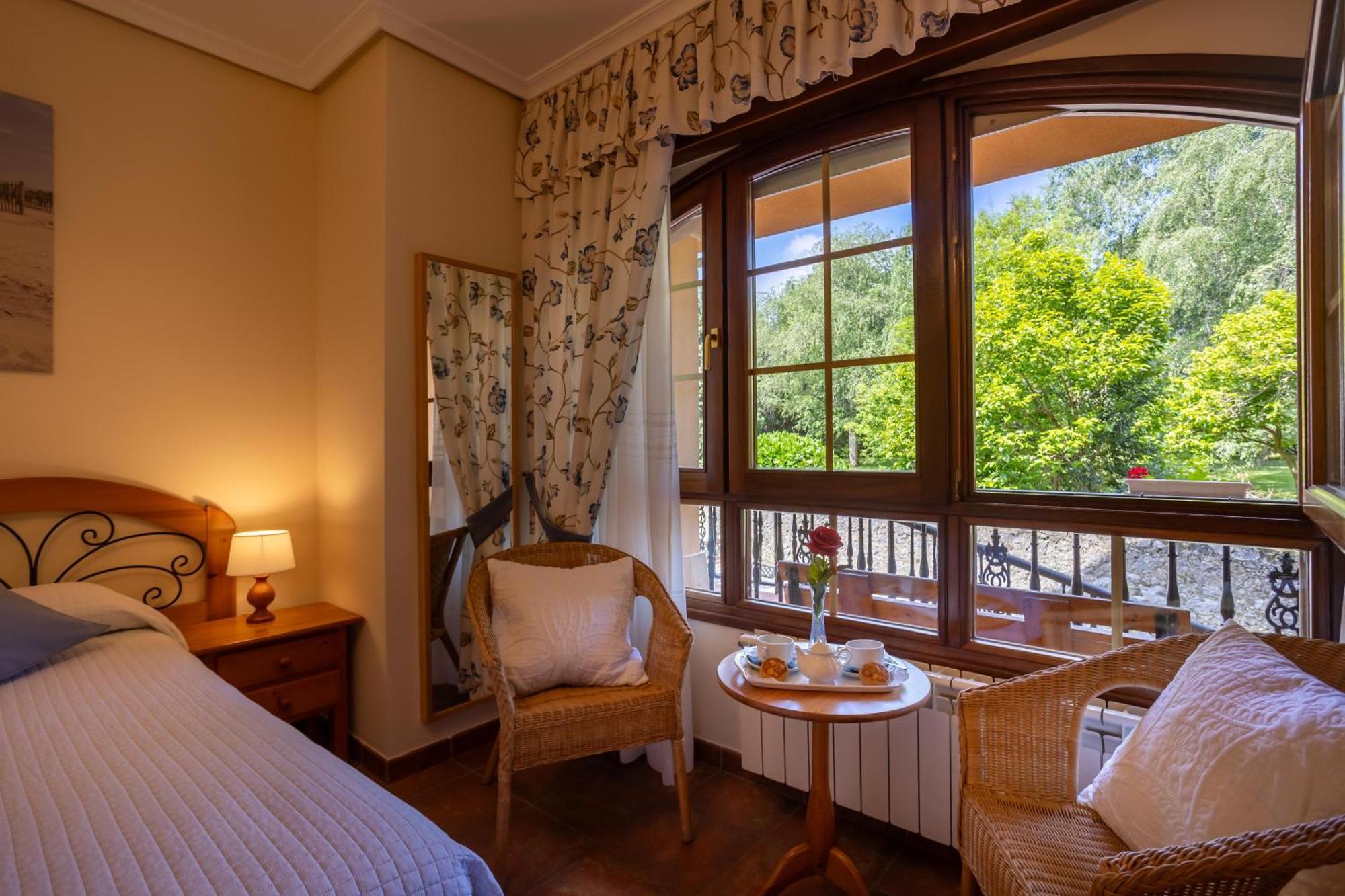 El Trasmerano Guest house Argonos